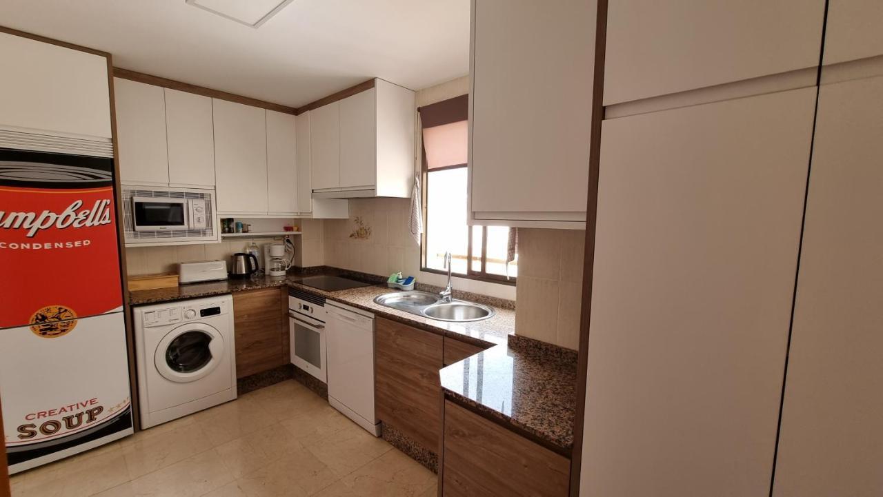 Atico Con Terraza Y 2 Habitaciones En Casco Antiguo Benidorm Ngoại thất bức ảnh